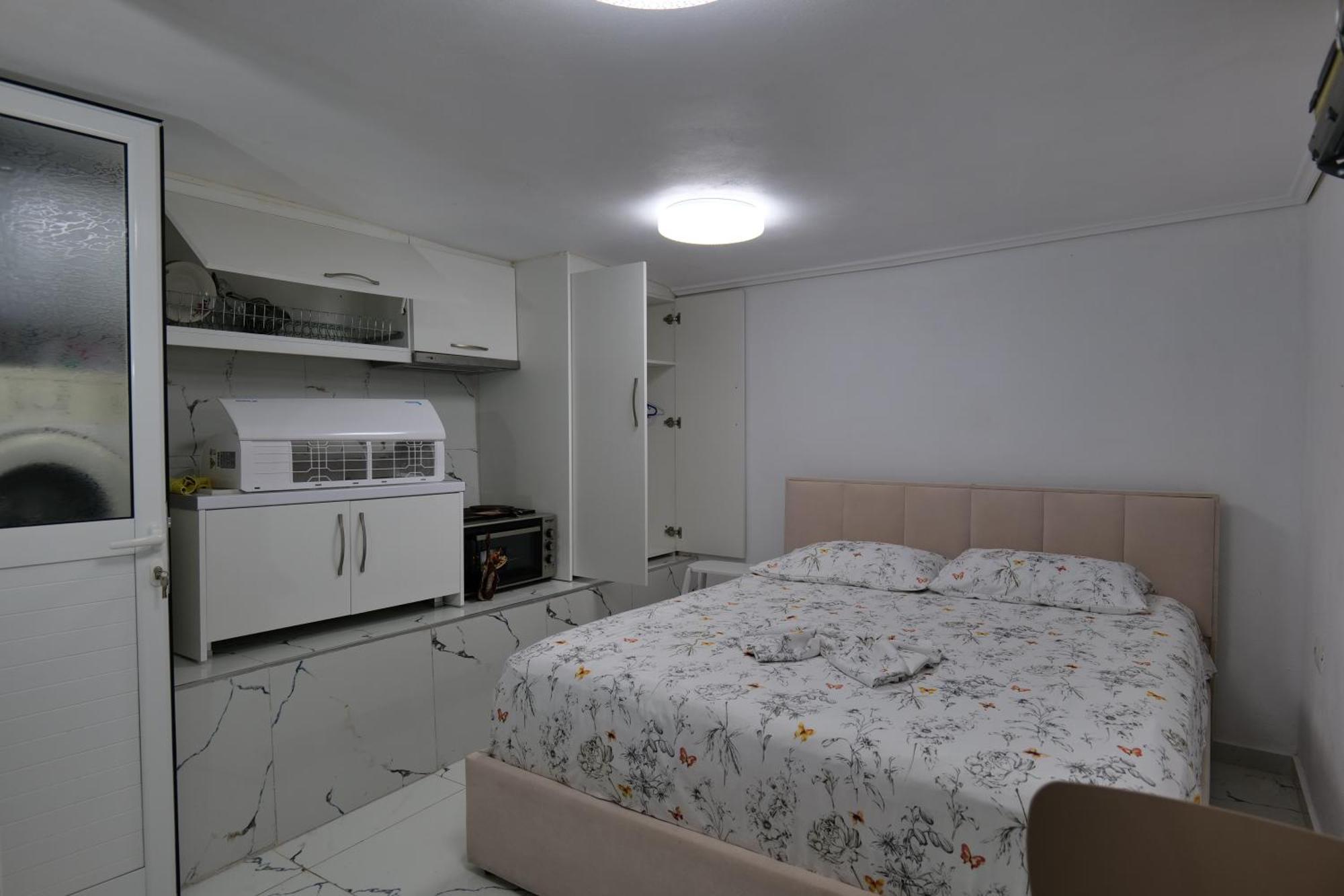 Hermes Elite Apartments ساراندا المظهر الخارجي الصورة