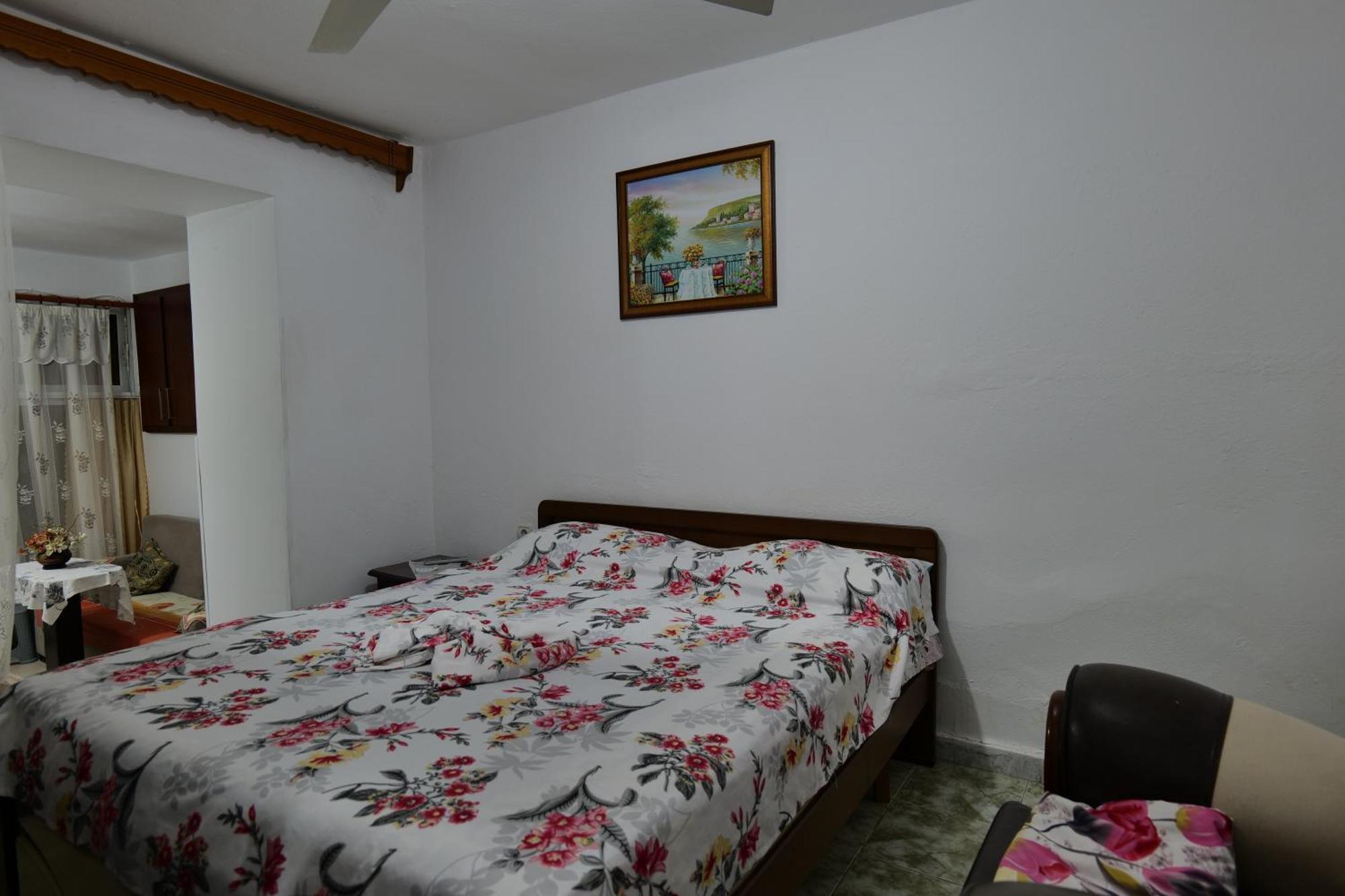 Hermes Elite Apartments ساراندا المظهر الخارجي الصورة